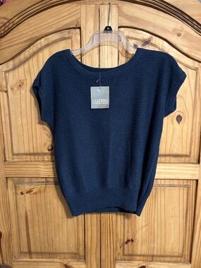 NWT Systems Fenn & Manson short-sleeve Sweater